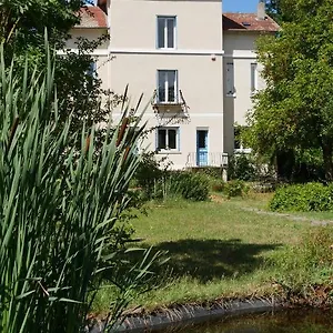 D'hôtes Les Bruyères , Montrond-les-Bains France